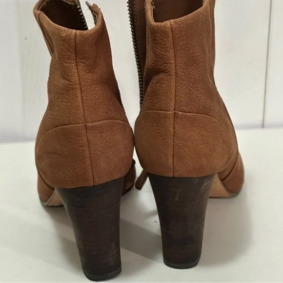 Brown Leather Ankle Boots (Sz7.5) - Picture 3 of 10